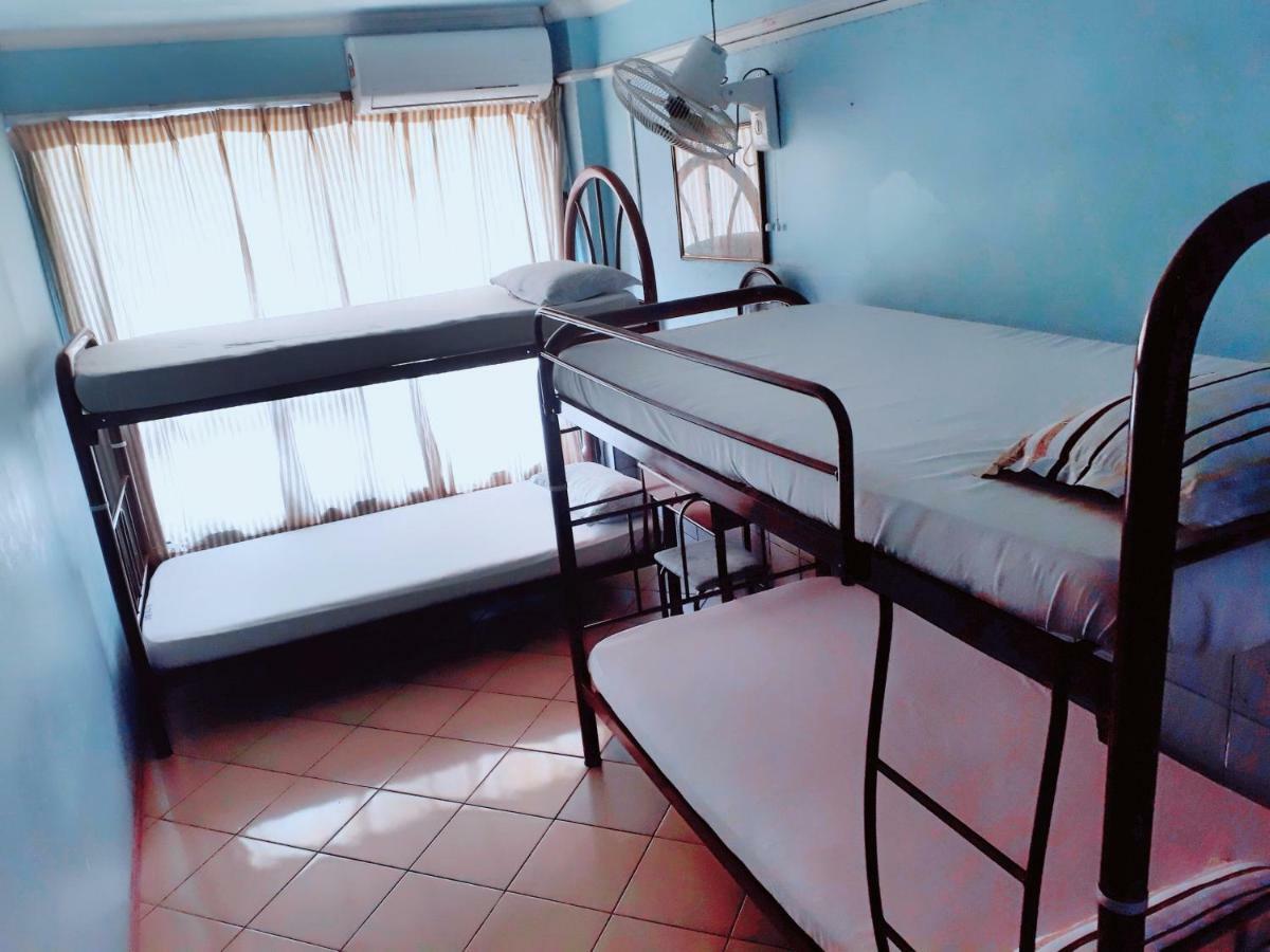 Rose Guesthouse Sandakan Buitenkant foto