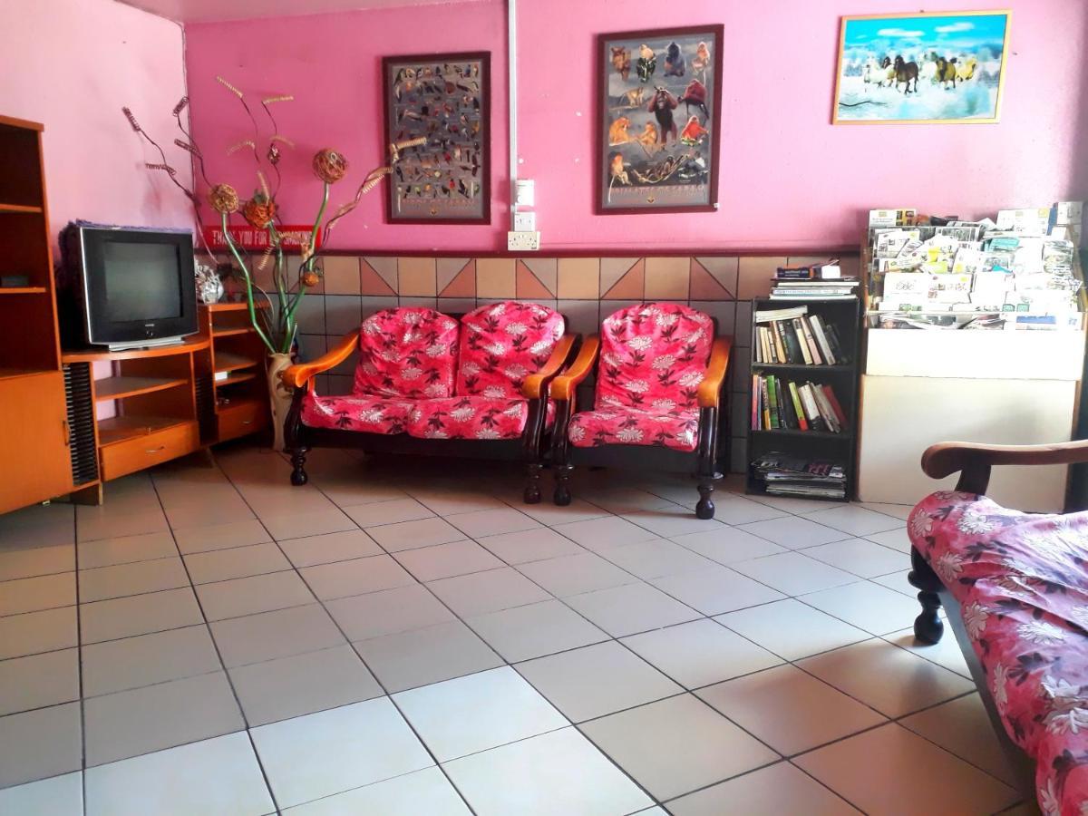 Rose Guesthouse Sandakan Buitenkant foto